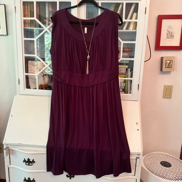 Modcloth Gilli dress 1X Gilli dress plum - Picture 2 of 6